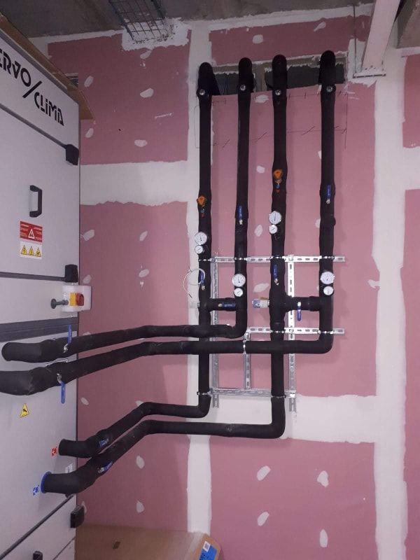 Fabricación panoplias climatización salas blancas en centro hospitalario MUT Terrassa